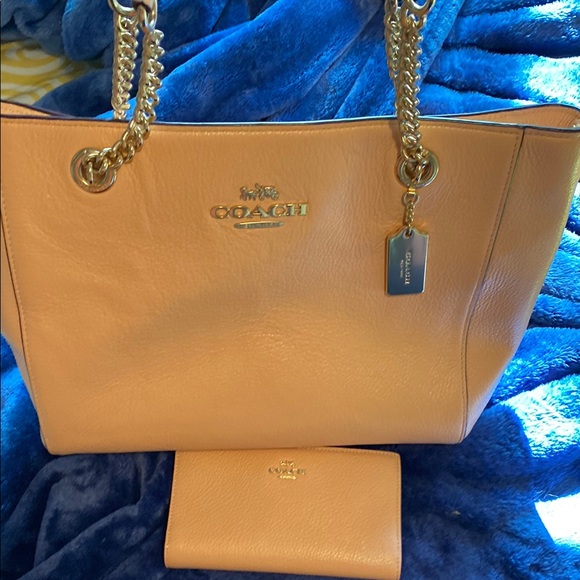 Coach Tan Leather Tote Bag - Picture 8 of 8